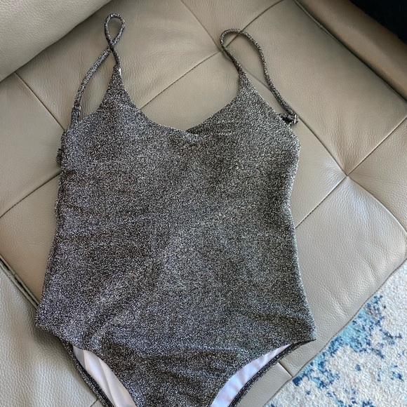 NWOT swim suit✨ - Picture 5 of 5
